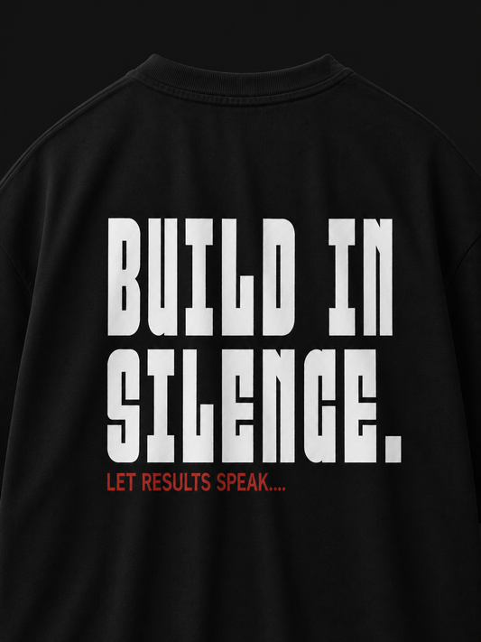 BUILD IN SILENCE OVERSIZED T-SHIRT