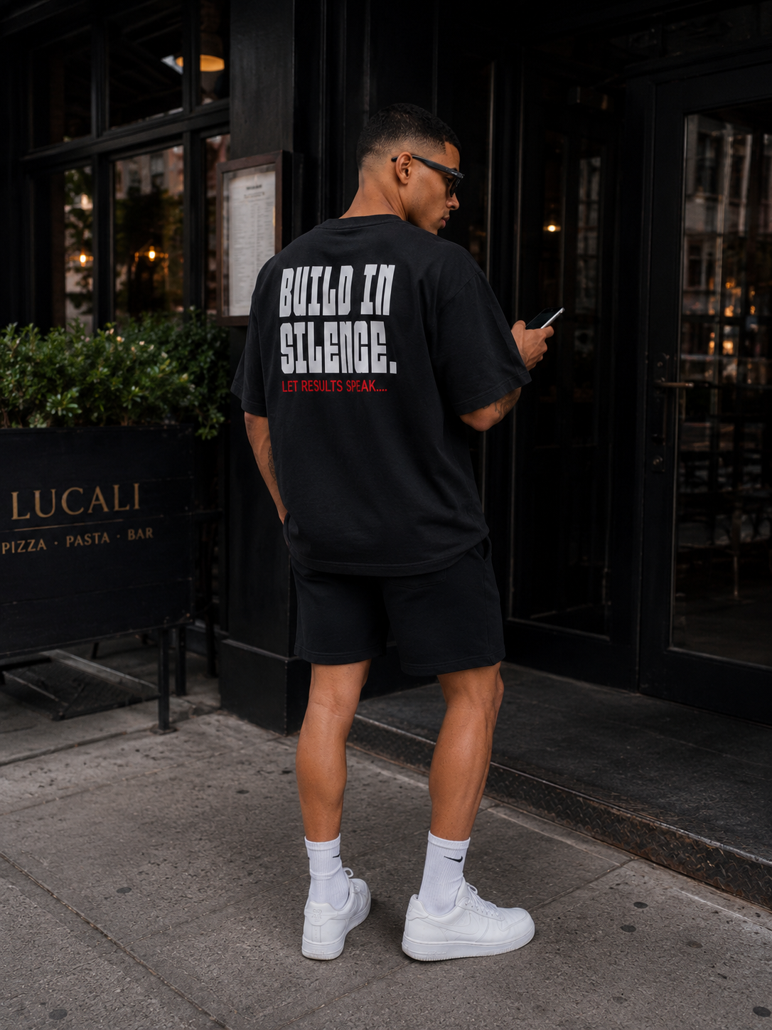 BUILD IN SILENCE OVERSIZED T-SHIRT